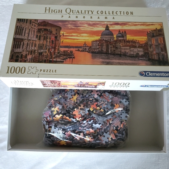 2 Jigsaw Puzzles -- 1000 pieces - Picture 8 of 8